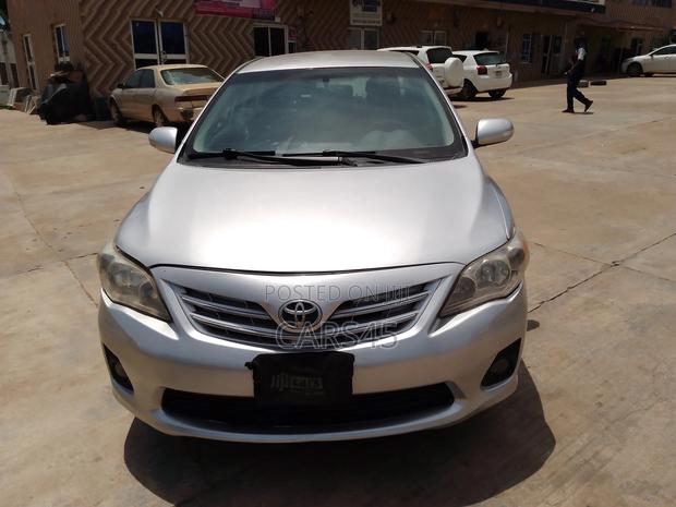 Toyota Corolla 2010 Silver