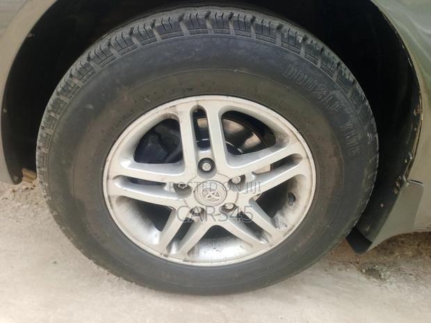 Toyota Camry 2002 Gray