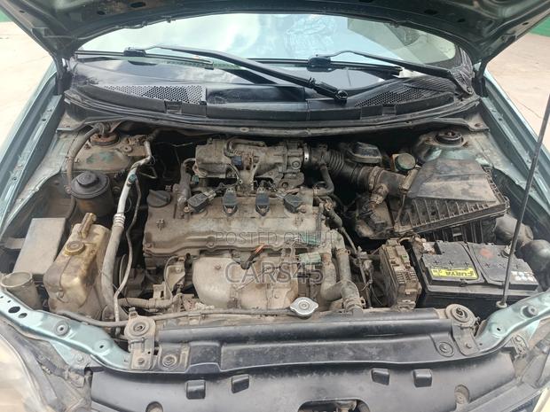 Nissan Primera 2002 Green