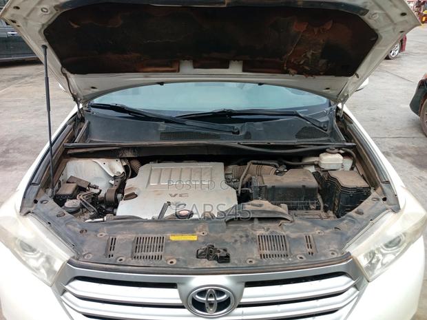 Toyota Highlander 2012 White