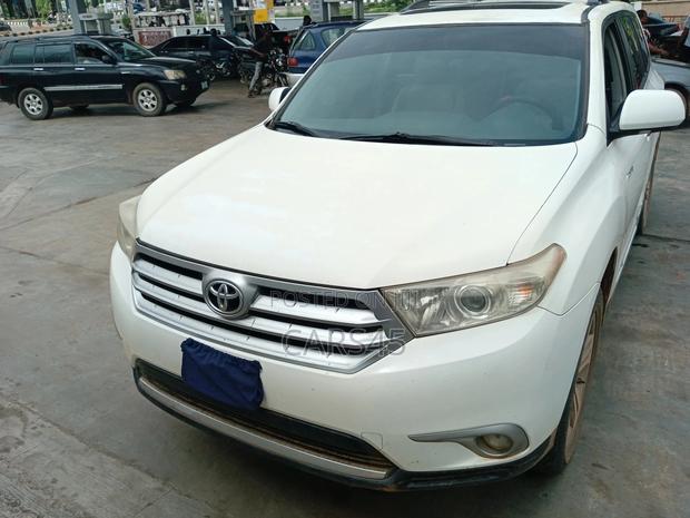 Toyota Highlander 2012 White