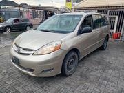 Toyota Sienna 2008 Gold for sale