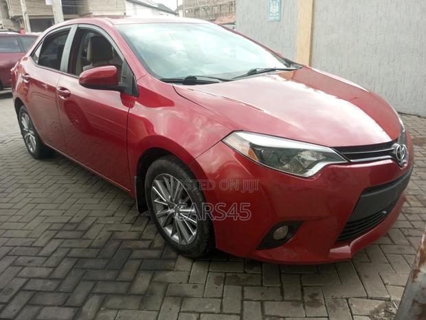 Toyota Corolla 2014 Red