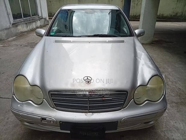 Mercedes-Benz C-Class 2002 Silver