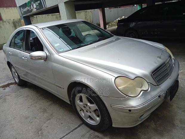 Mercedes-Benz C-Class 2002 Silver