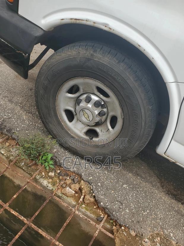 Chevrolet Express WT 2013 White