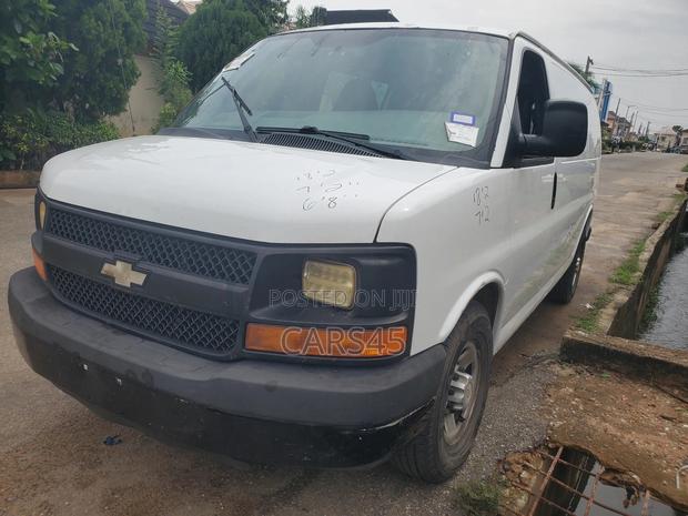 Chevrolet Express WT 2013 White