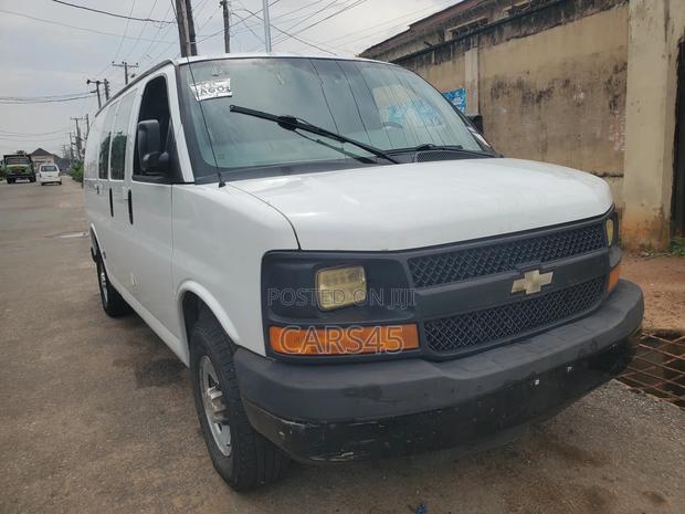 Chevrolet Express WT 2013 White