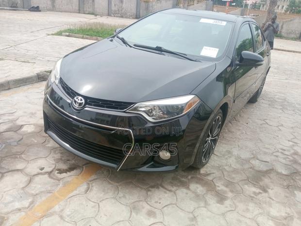 Toyota Corolla 2014 Black