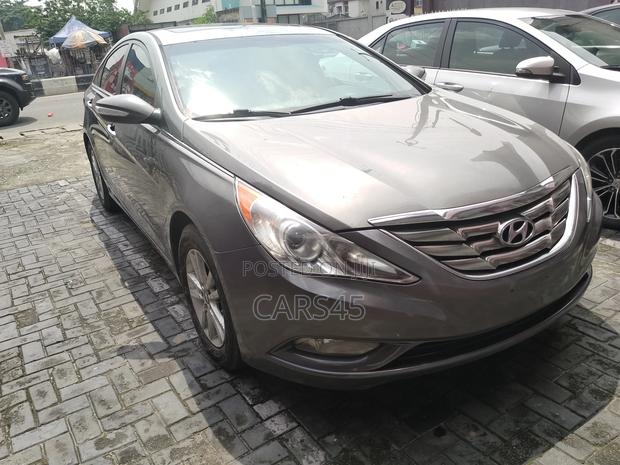 Hyundai Sonata 2011 Gray