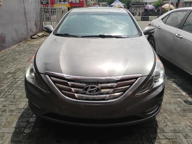Hyundai Sonata 2011 Gray