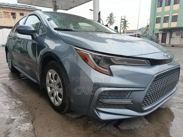 Toyota Corolla 2025 Blue