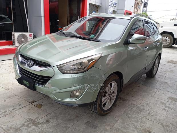 Hyundai Ix35 2012 Ivory