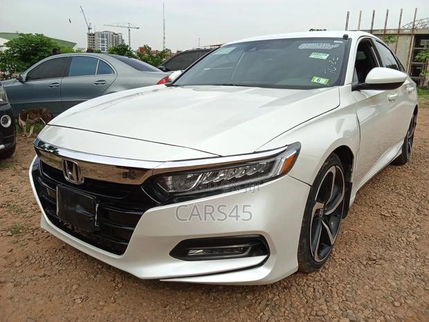 Honda Accord 2018 White