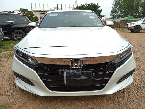Honda Accord 2018 White