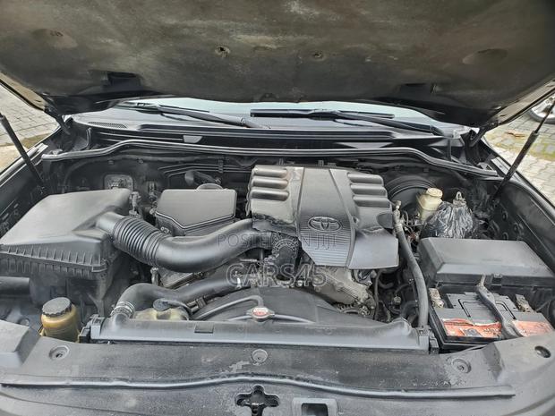 Toyota Land Cruiser 2015 Black
