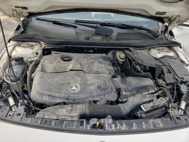 Mercedes-Benz GLA-Class 2019 White