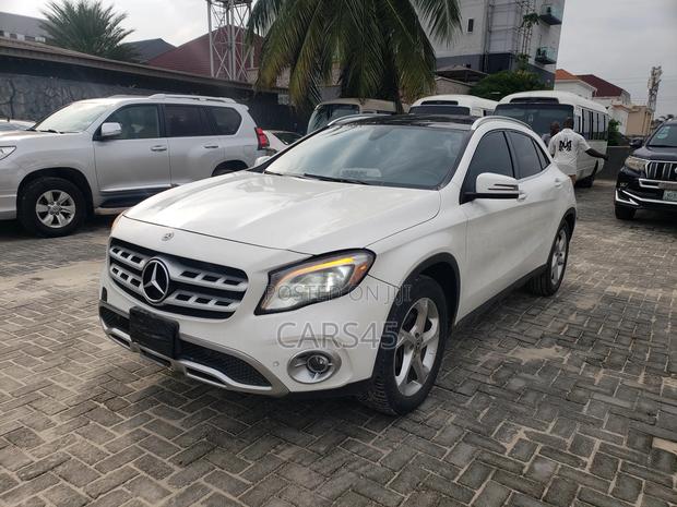 Mercedes-Benz GLA-Class 2019 White