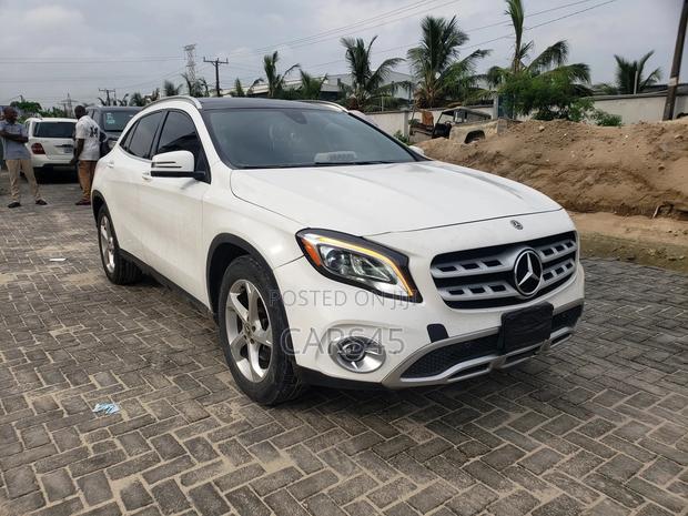 Mercedes-Benz GLA-Class 2019 White