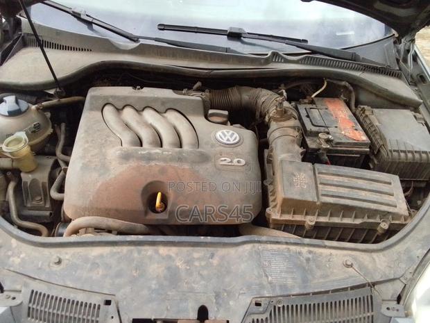 Volkswagen Golf 2006 Gray