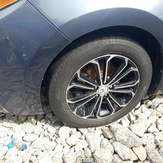 Toyota Corolla 2015 Gray