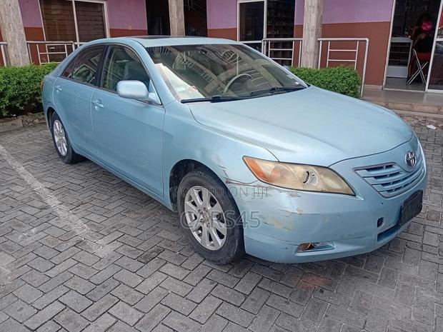 Toyota Camry XLE V6 4dr Sedan (3.5L 6cyl 6AM) 2007 Blue