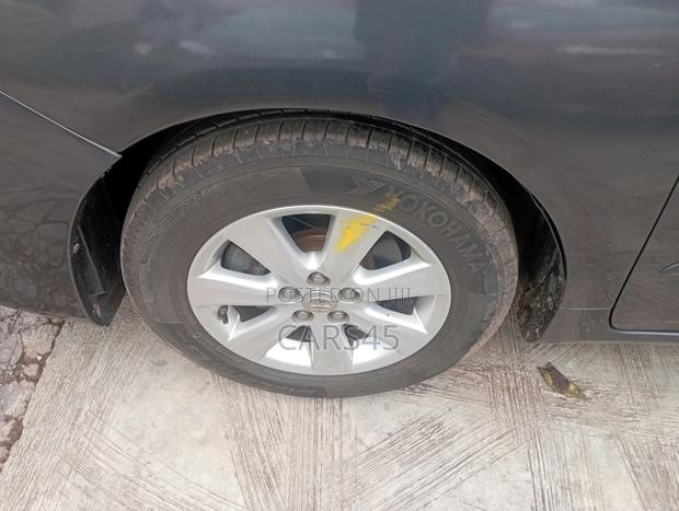 Toyota Corolla 2012 Black