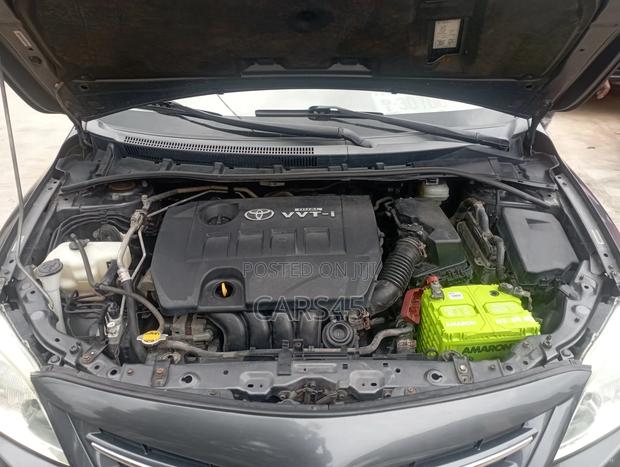 Toyota Corolla 2012 Black