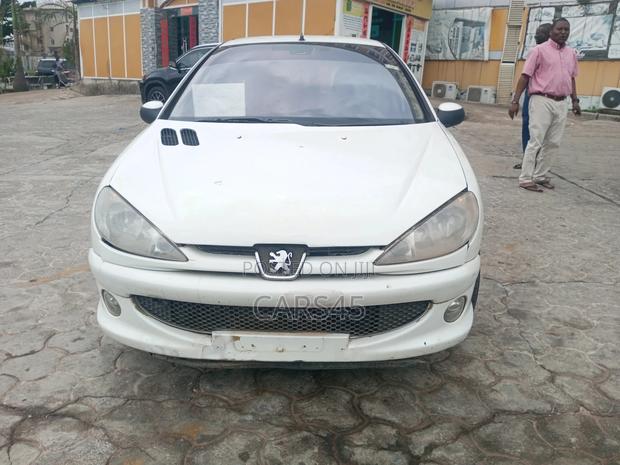 Peugeot 206 2004 White