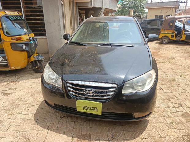Hyundai Elantra 2011 Black