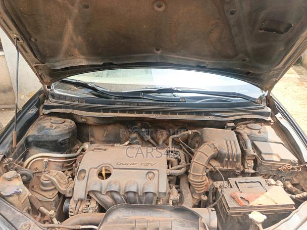 Hyundai Elantra 2011 Black
