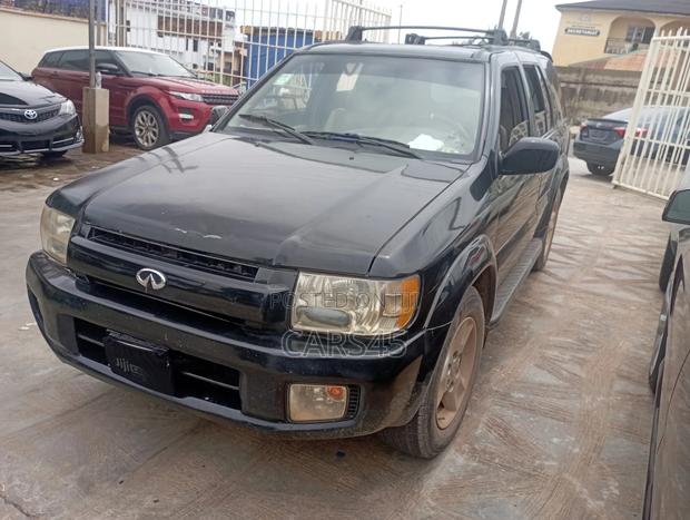 Infiniti QX4 2001 Black