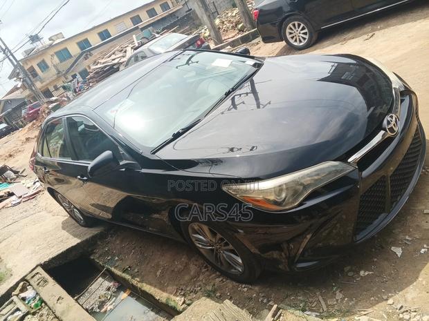 Toyota Camry 2016 Black