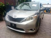 Toyota Sienna 2011 Gray for sale