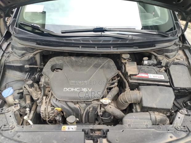 Kia Cerato 2016 Black
