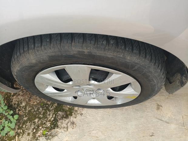 Toyota Corolla 2012 Silver