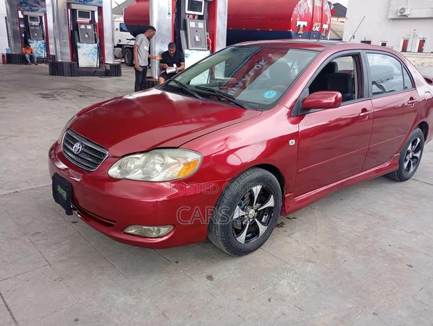 Toyota Corolla 2004 Red
