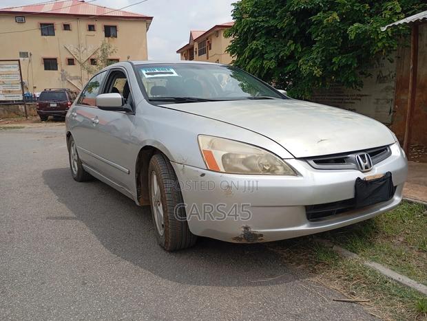 Honda Accord 2003 Silver