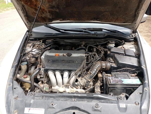 Honda Accord 2003 Silver