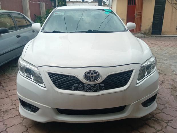 Toyota Camry 2010 White
