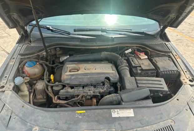 Volkswagen Passat 2014 Black