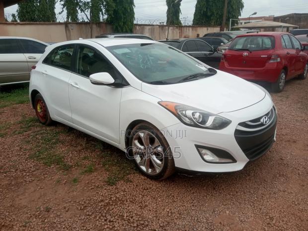 Hyundai Elantra 2015 White