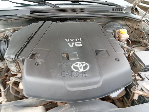 Toyota 4-Runner 2003 Silver