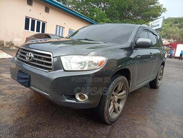 Toyota Highlander 2010 Gray