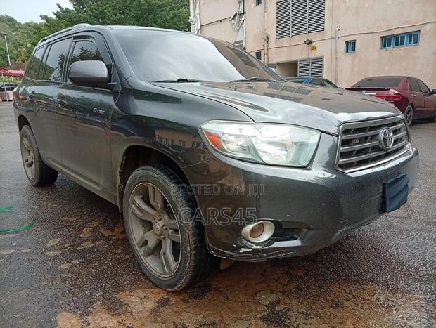 Toyota Highlander 2010 Gray