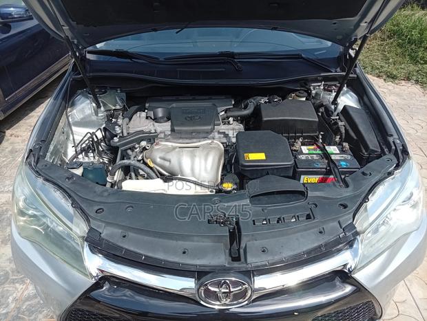 Toyota Camry 2015 Silver
