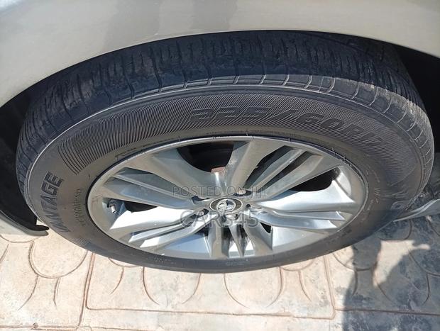 Toyota Camry 2015 Silver