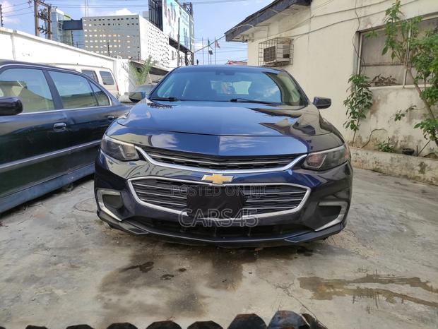 Chevrolet Malibu 2018 Blue