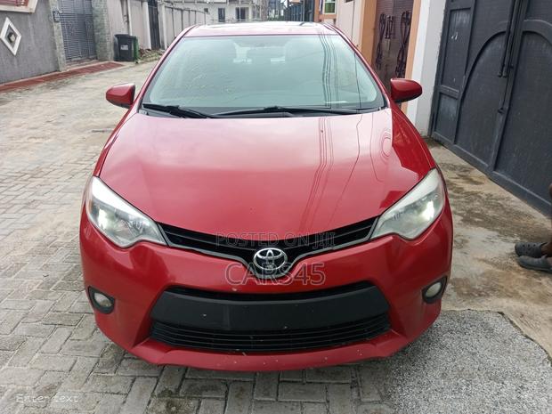 Toyota Corolla 2014 Red