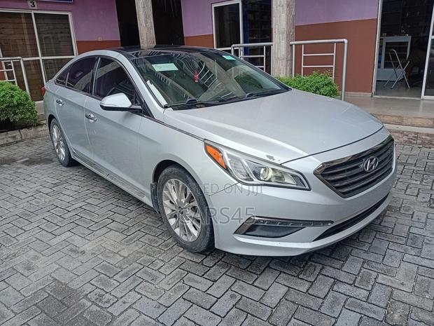 Hyundai Sonata Limited w/Brown Leather PZEV 4dr Sedan (2.4L 4cyl 6A)